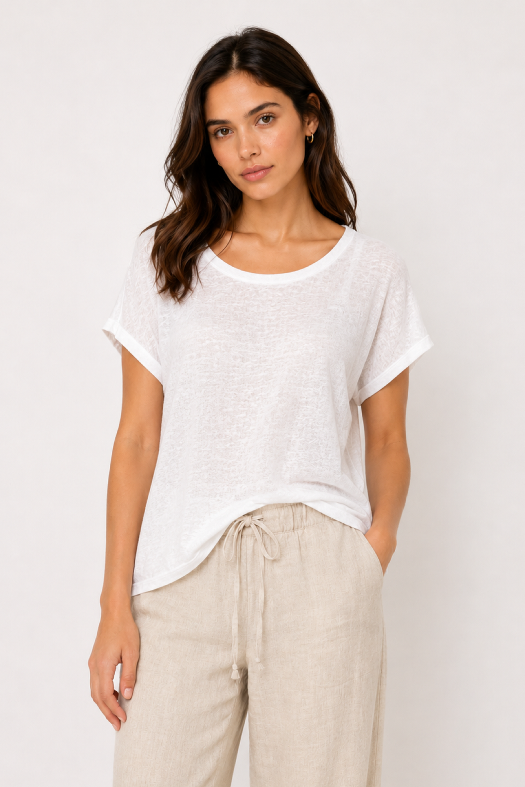 Short-sleeved linen T-shirt