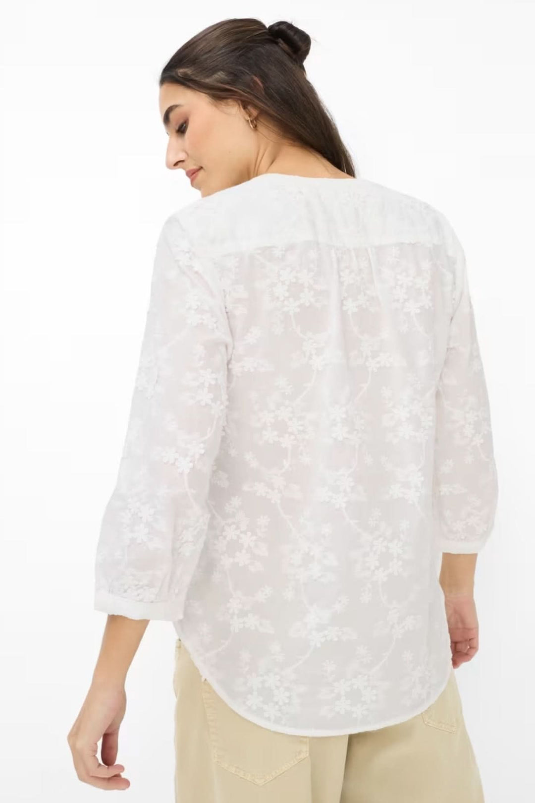 VELIA Lightweight Sweater with Floral Embroidery
