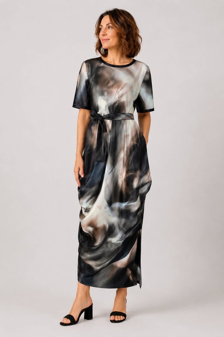 Vue de côté robe imprimée Xenia pour femme multicolore avec ceinture nouée - Valérie Simon