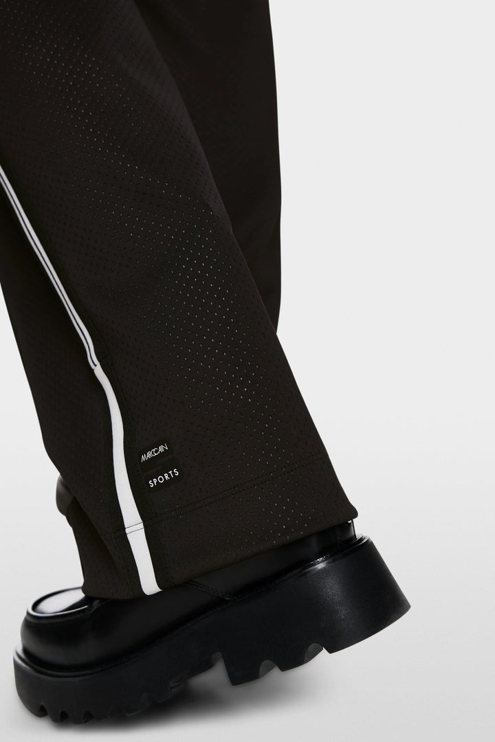 Pantalon Washington sportswear moderne avec coupe droite, taille élastique et bandes contrastées.