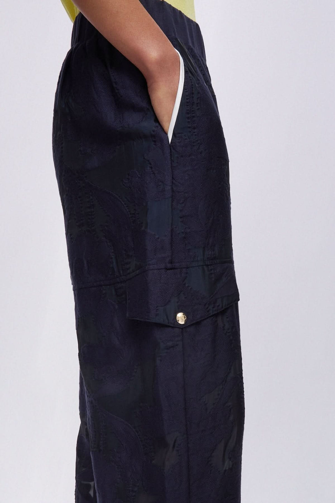 Pantalon jogging large à poches cargo