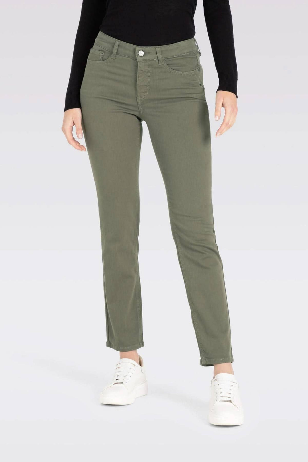 Jeans DREAM à coupe droite, silhouette féminine, couleur olive, parfait pour toutes occasions, confort et élégance.