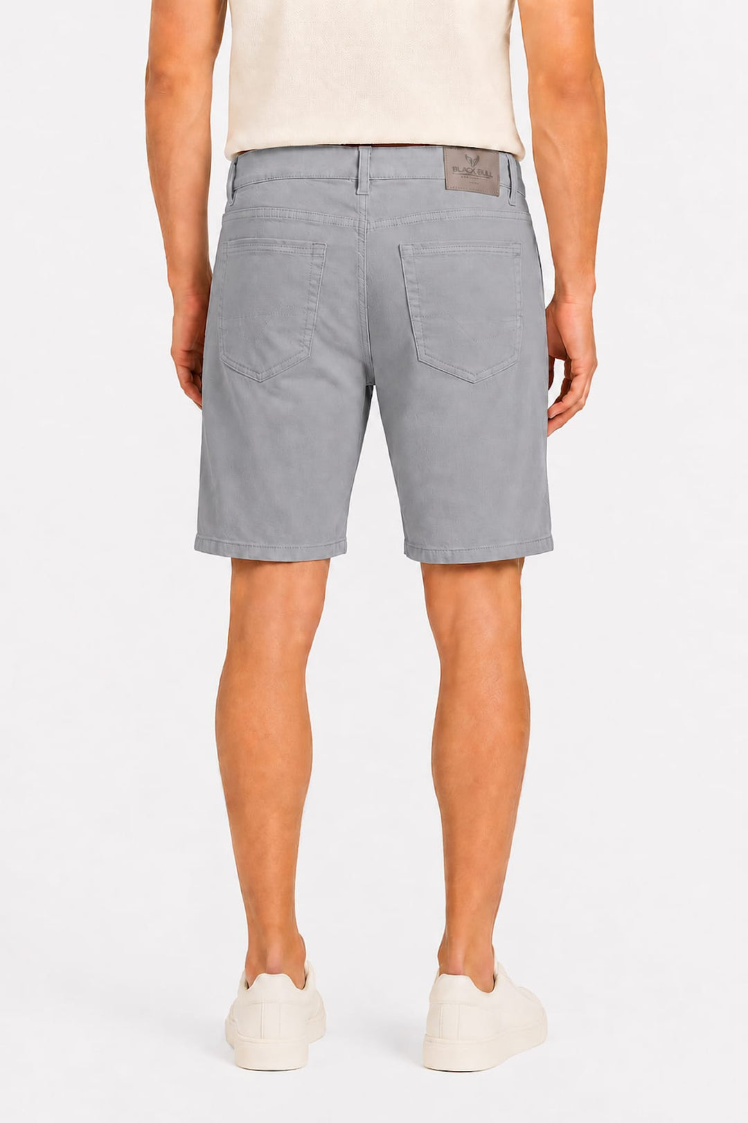 Vue de dos short cinq poches Black Bull pour homme noir - Valérie Simon