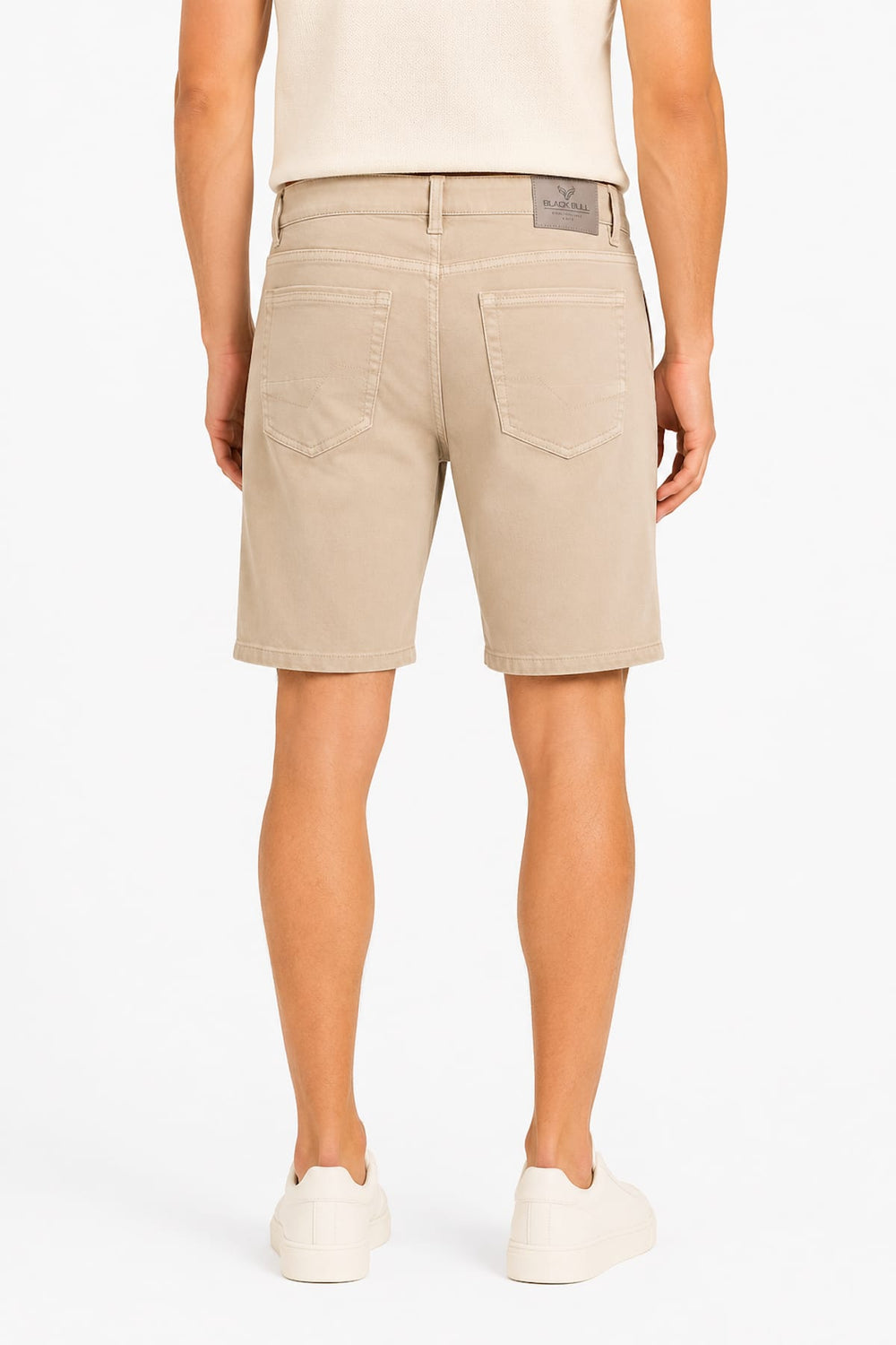 Vue de dos short Black Bull pour homme noir avec poches apparentes - Valérie Simon