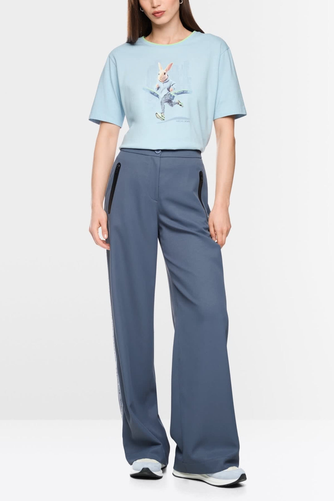 Front view of a white Marc Cain women&