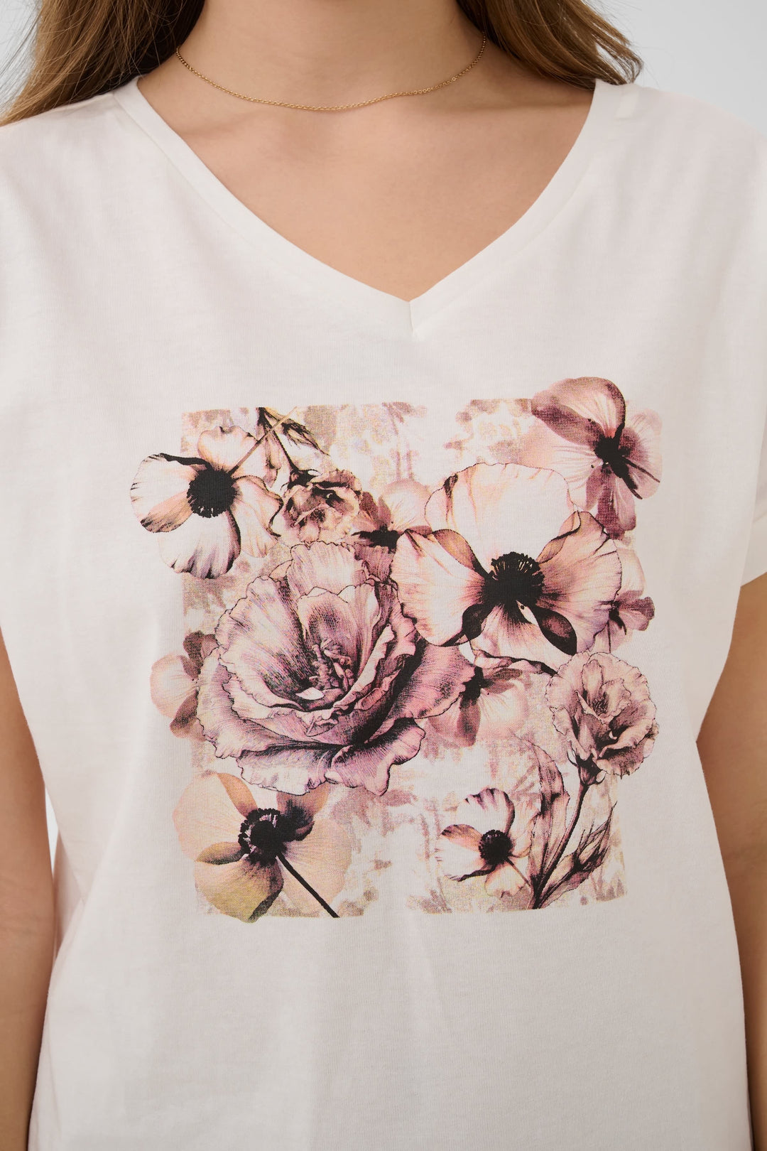 Front view of a floral women&