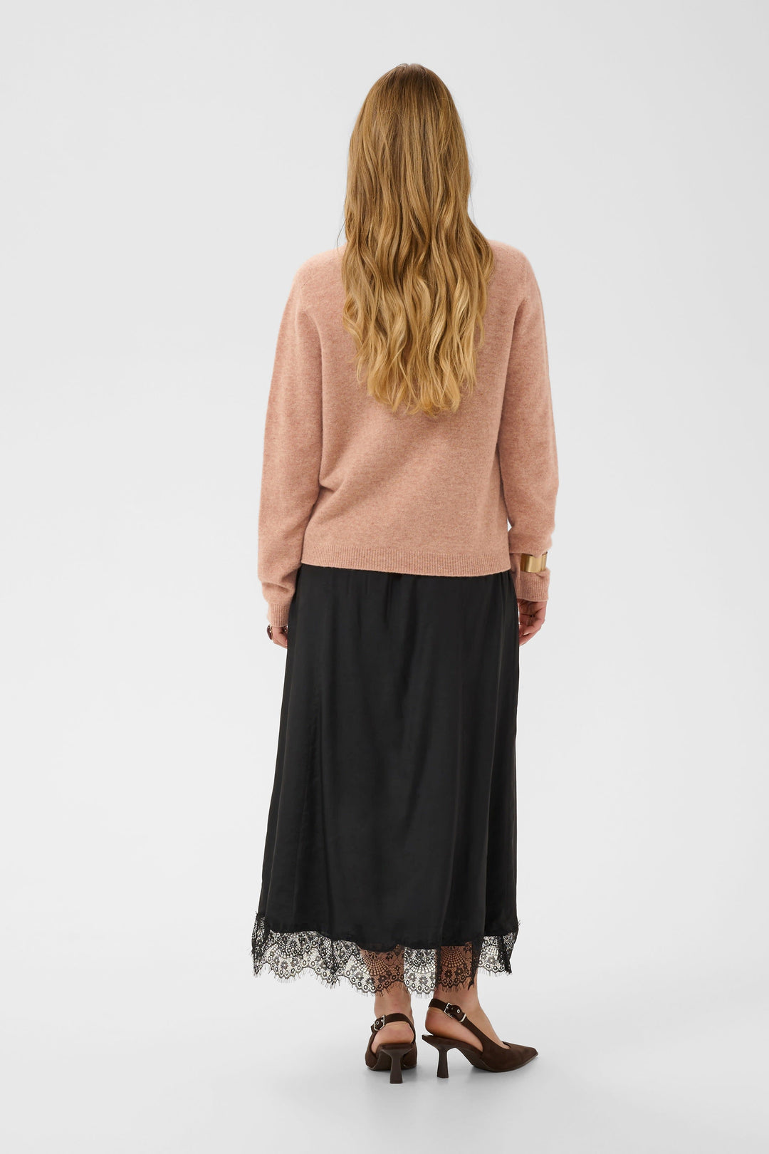 Front view of a cream-colored women&