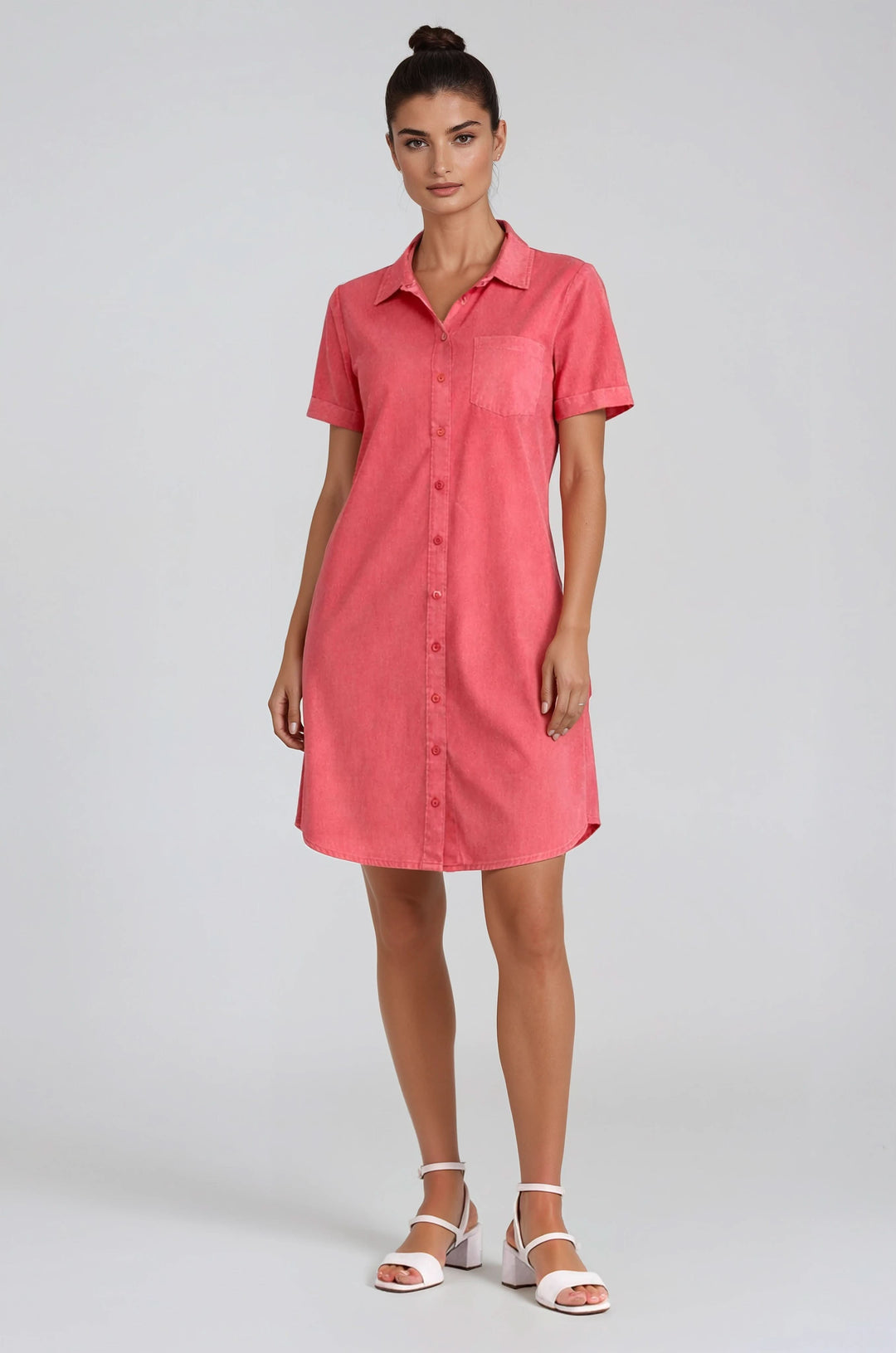 Short-sleeved button-down shirt dress