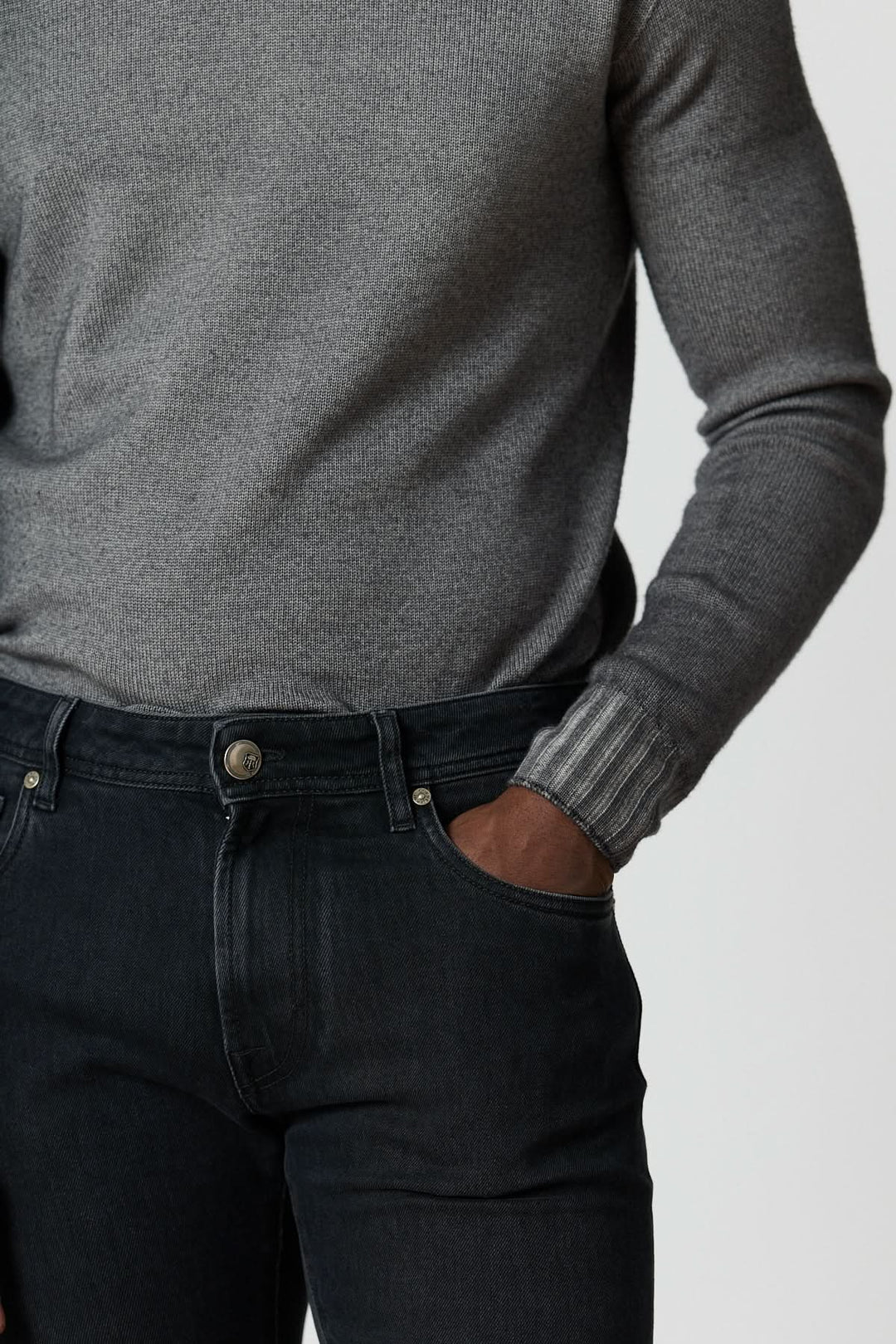 Jean 5 poches en denim stretch gris foncé