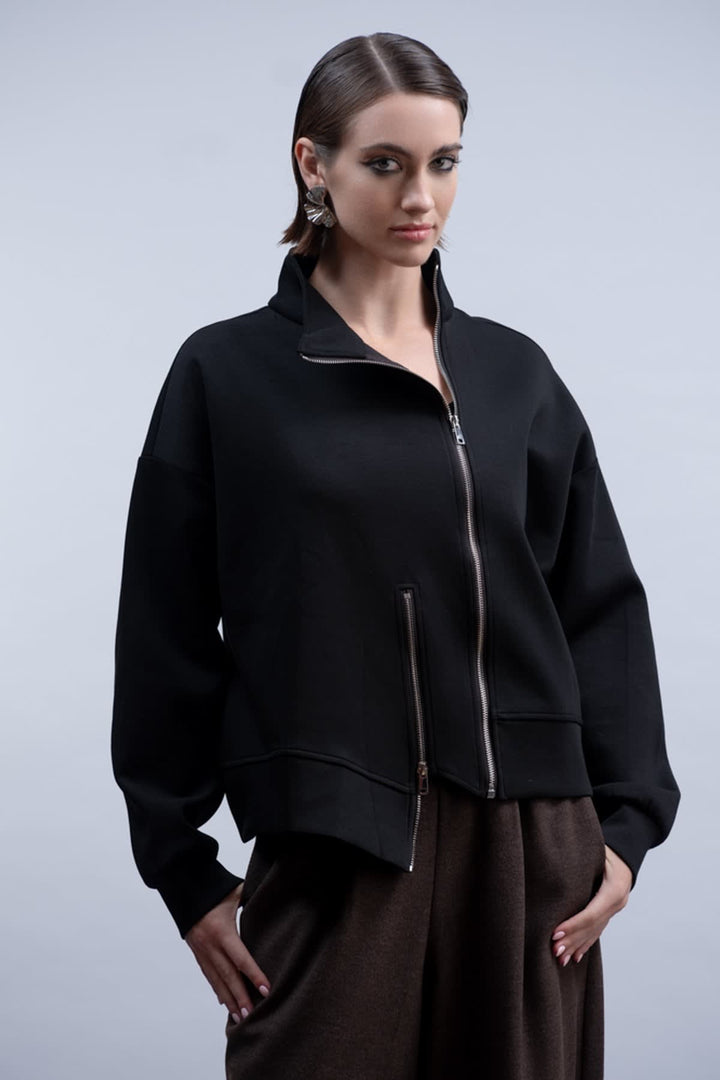 Front view of the Haako black women&