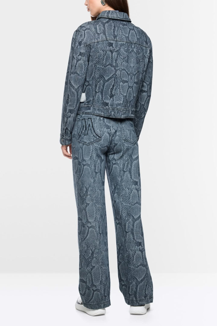 Front view of Marc Cain women&