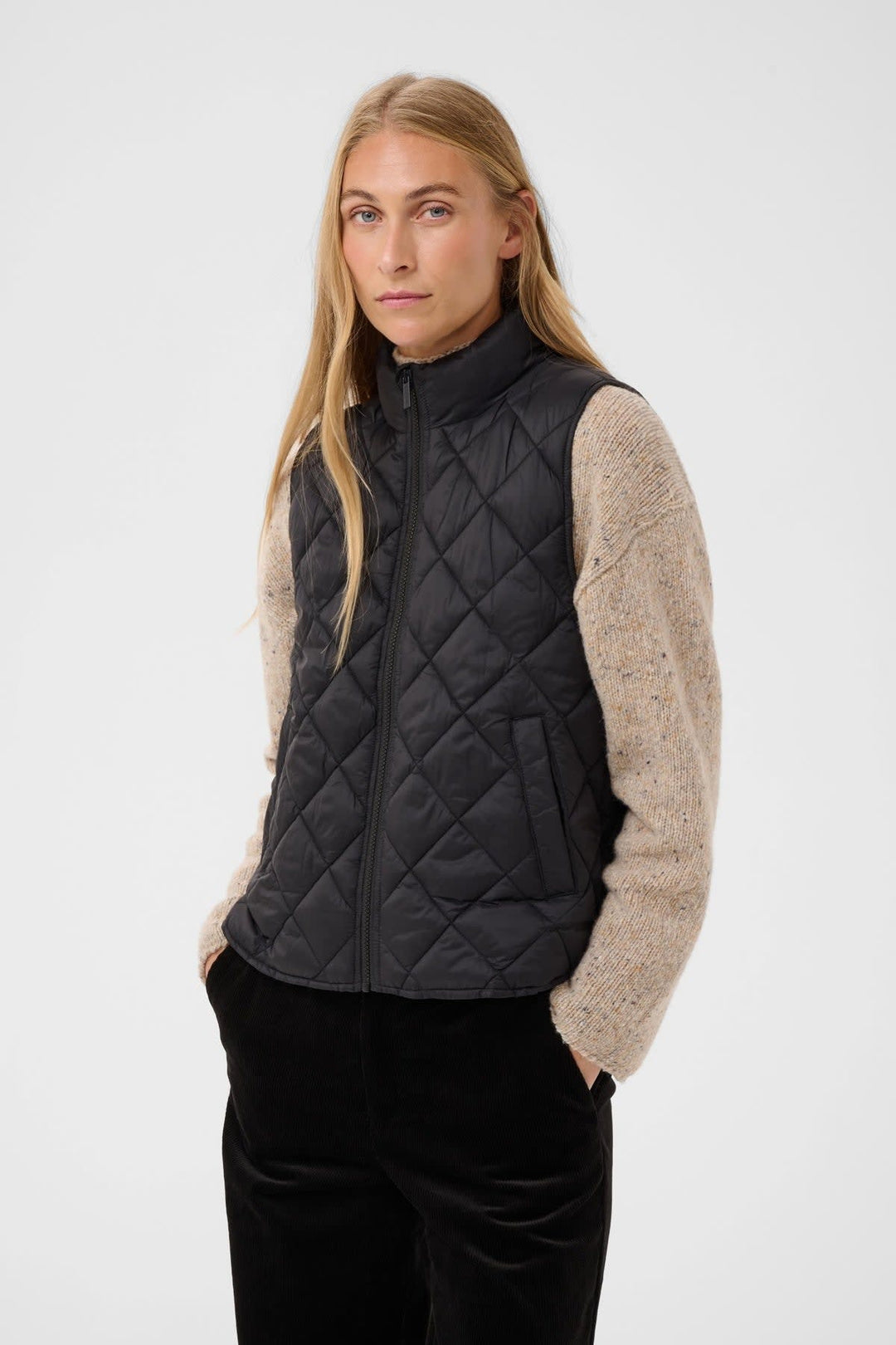 Vue de face veste matelassée Carlota Part Two pour femme vert olive - Valérie Simon