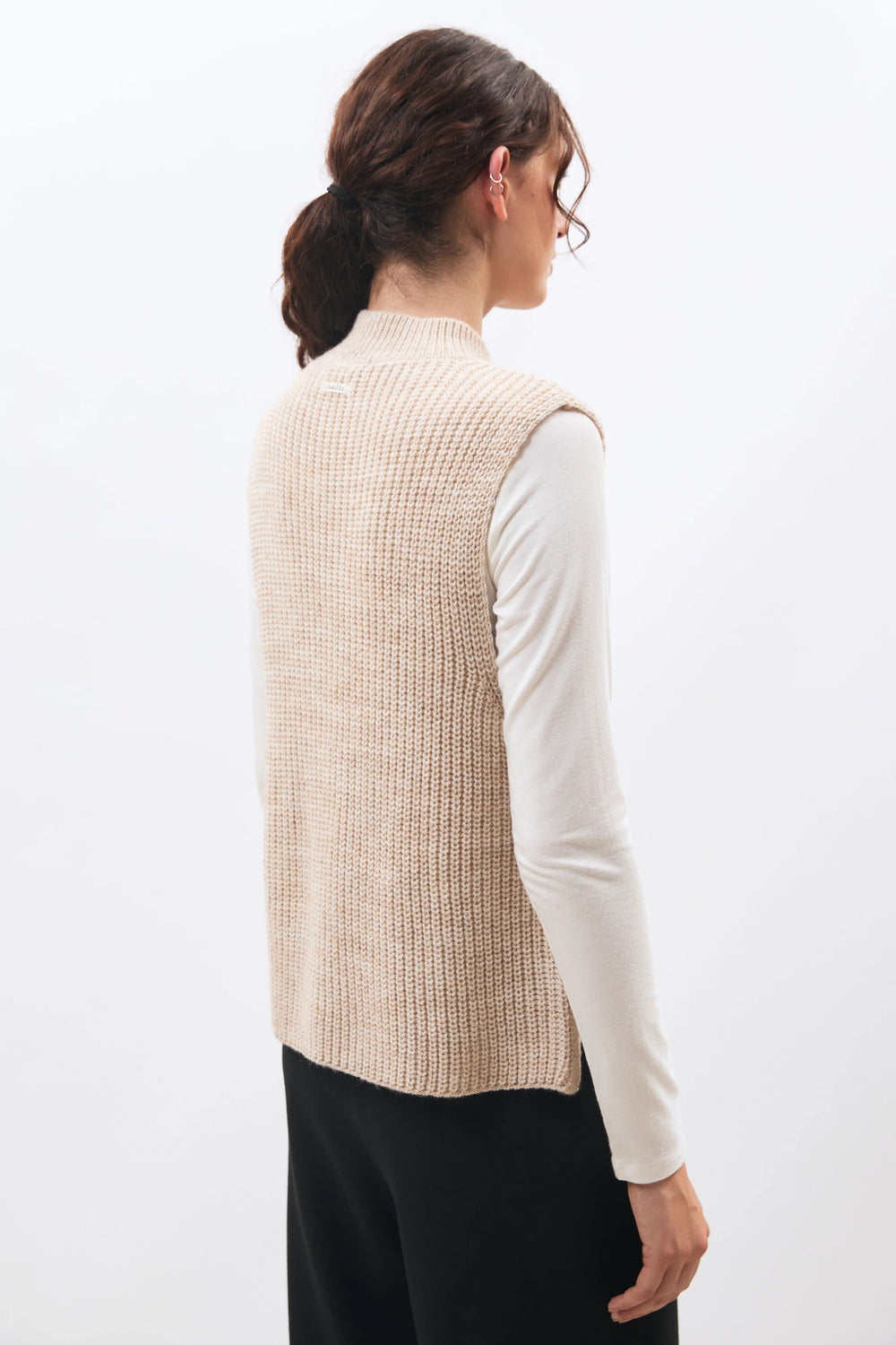 Women's Mika sleeveless knit jacket Humility