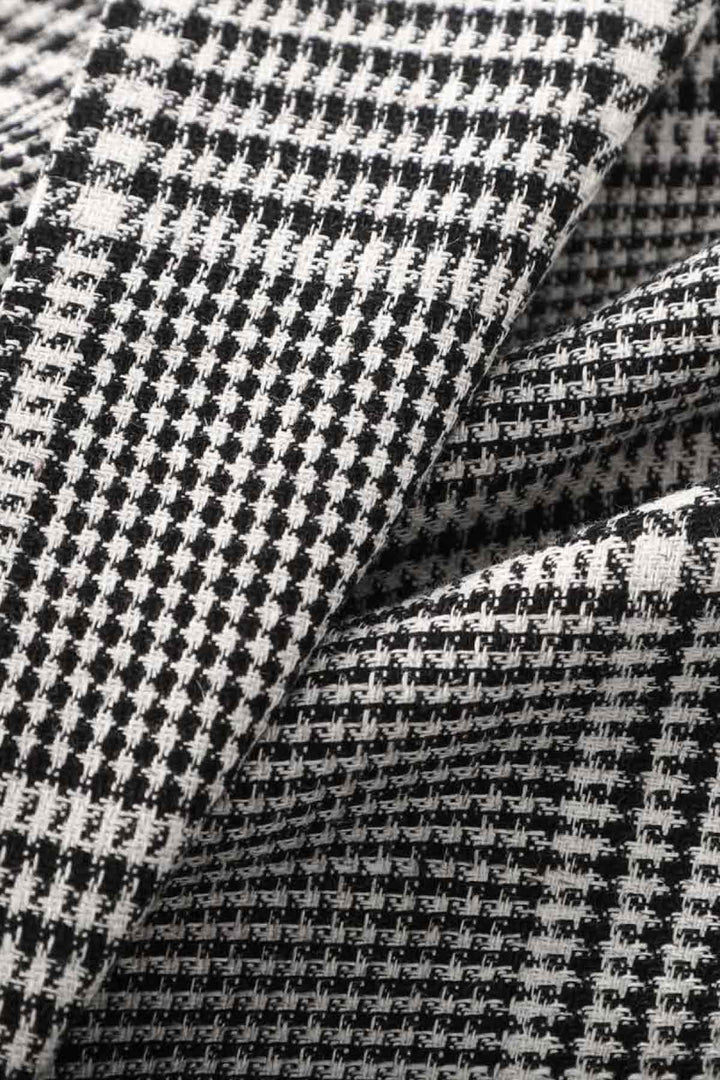 Side view of a gray Tagliatore men&
