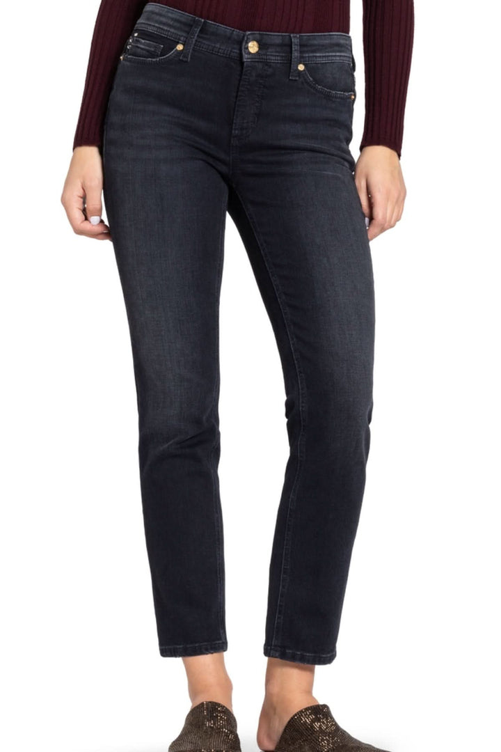 Jean coupe slim en denim extensible, longueur raccourcie, parfait pour un style du bureau aux sorties décontractées.