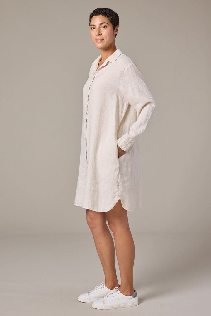 Long-sleeved linen shirt dress
