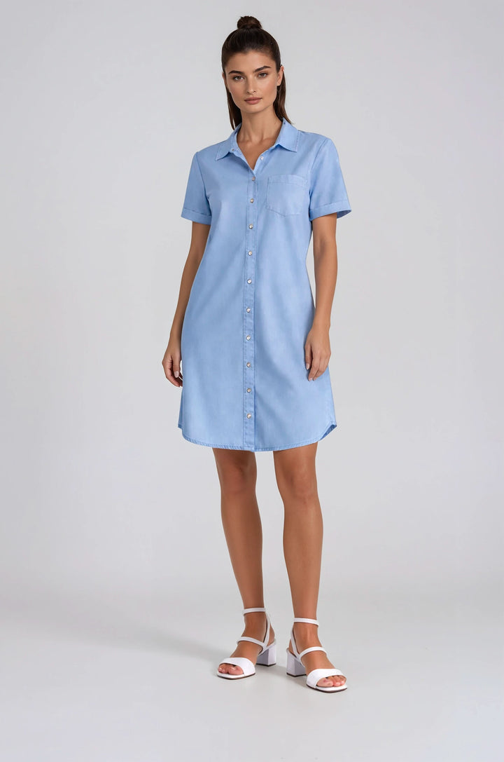 Short-sleeved button-down shirt dress
