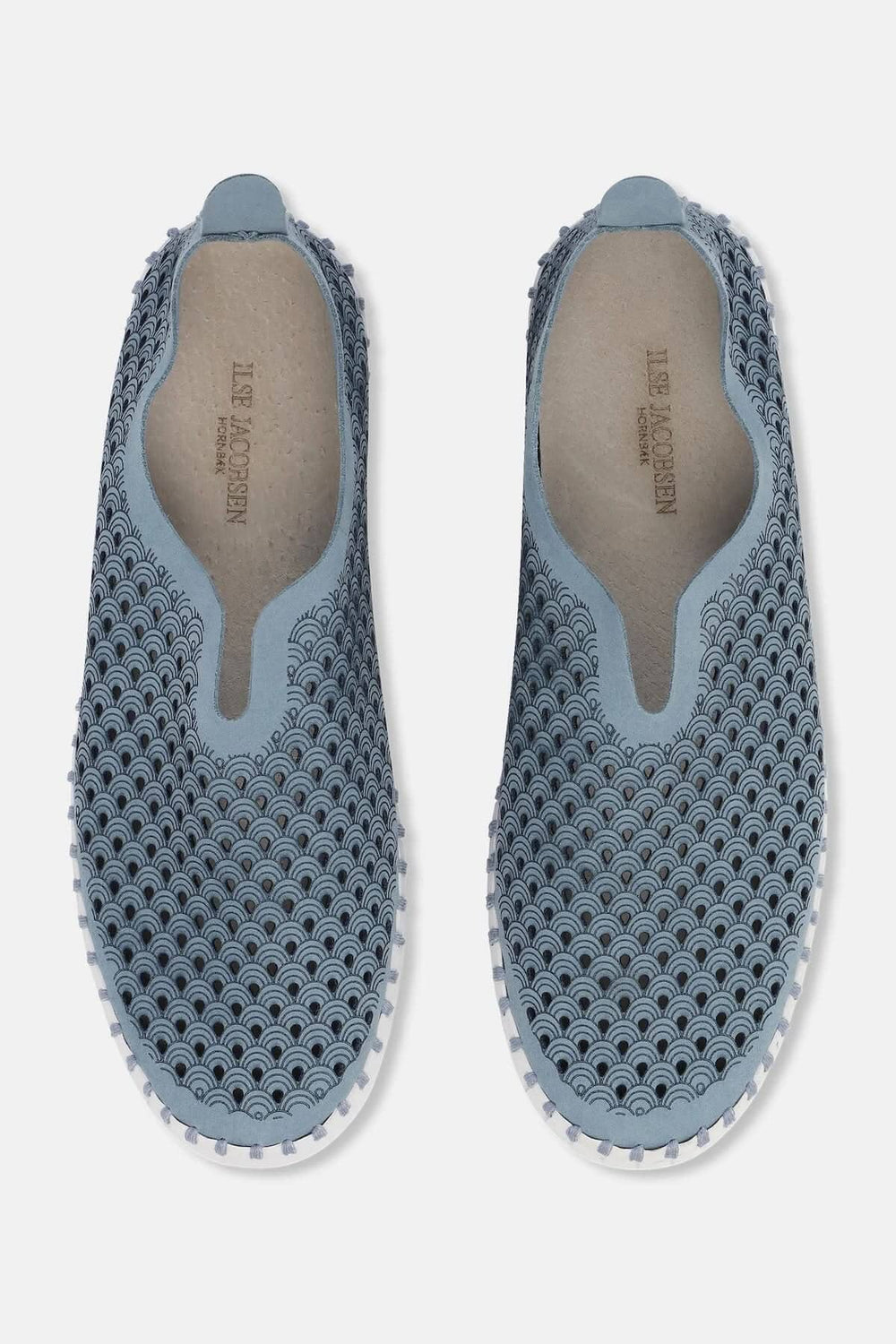 Soulier TULIP3373 en bleu, avec un design original découpé au laser pour un confort stylé.