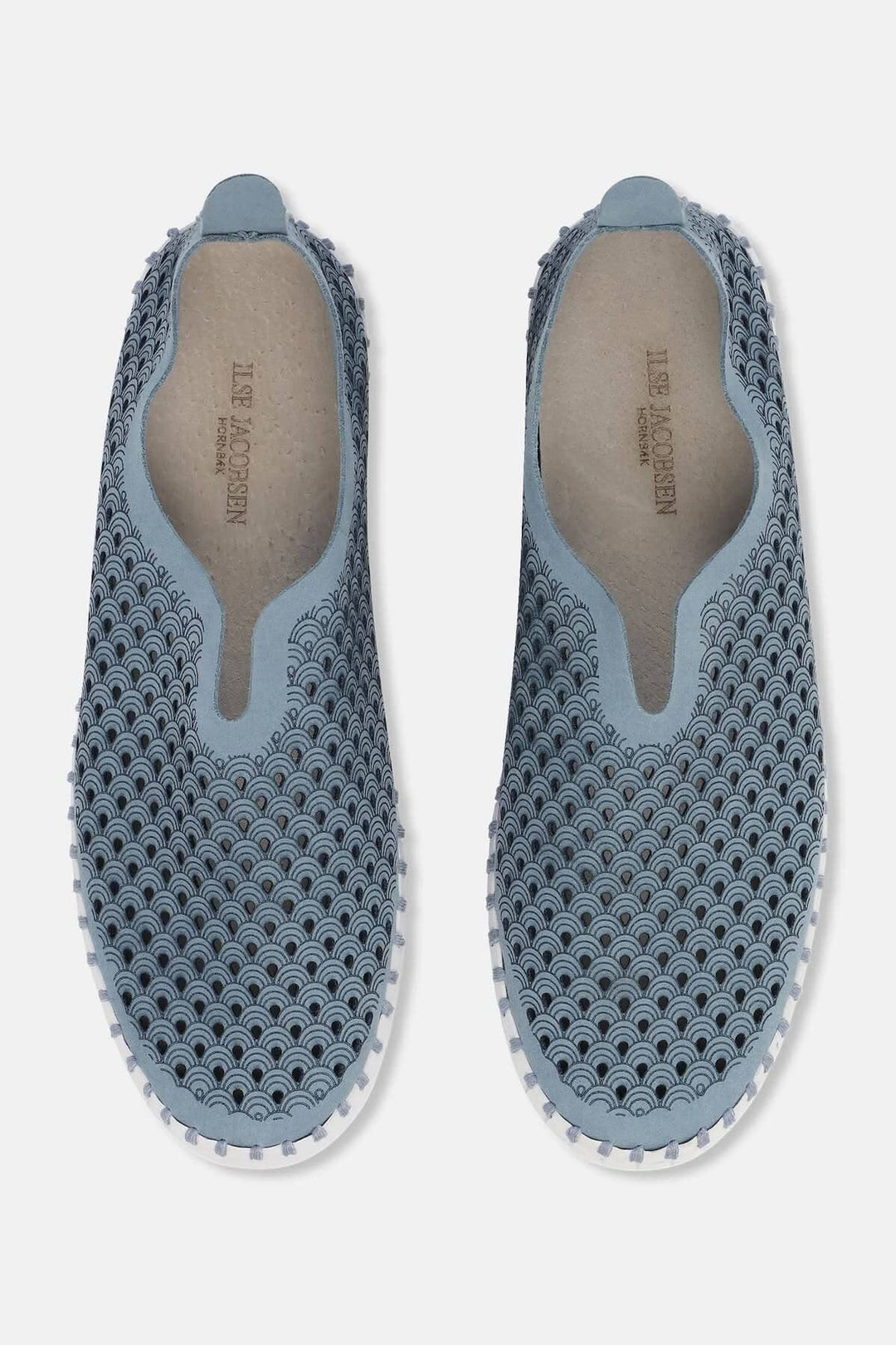 Soulier TULIP3373 en bleu, avec un design original découpé au laser pour un confort stylé.