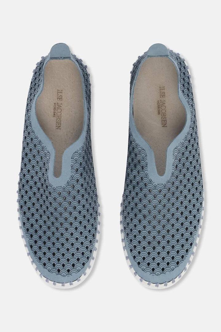 Soulier TULIP3373 en bleu, avec un design original découpé au laser pour un confort stylé.