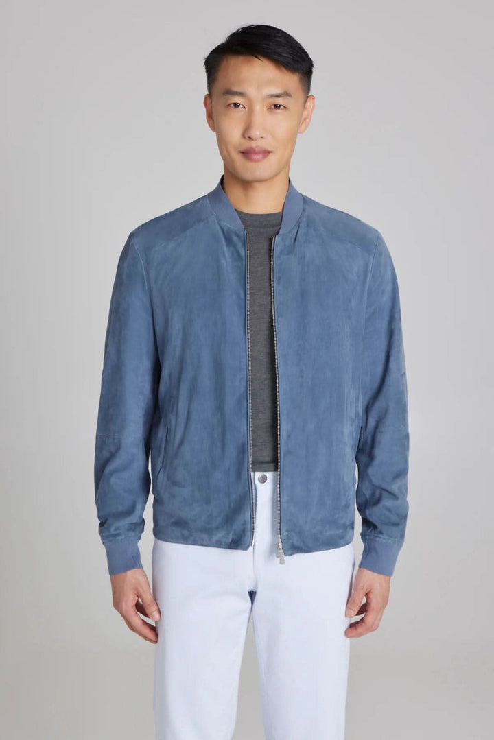 Bomber ultraléger en daim bleu, coupe moderne, style élégant pour hommes, idéal pour un look décontracté.