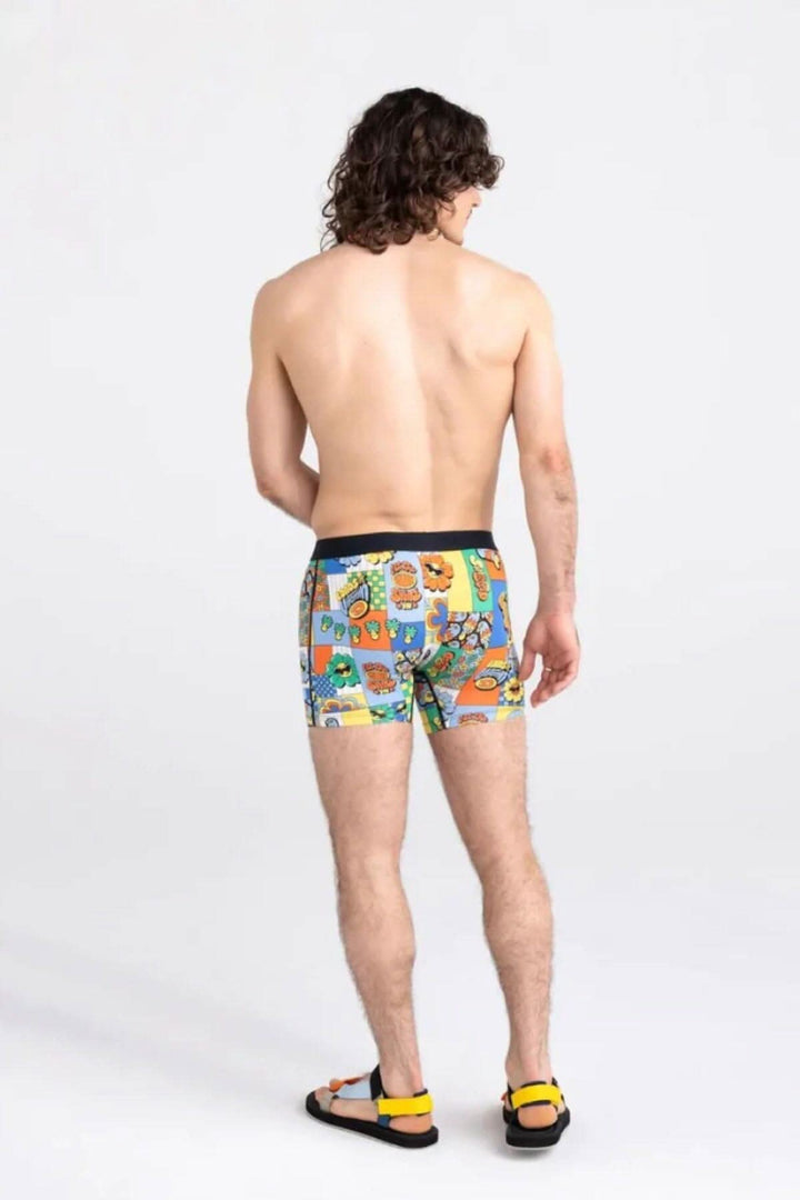 Boxer super doux avec motif coloré vu de dos, idéal pour un confort quotidien.