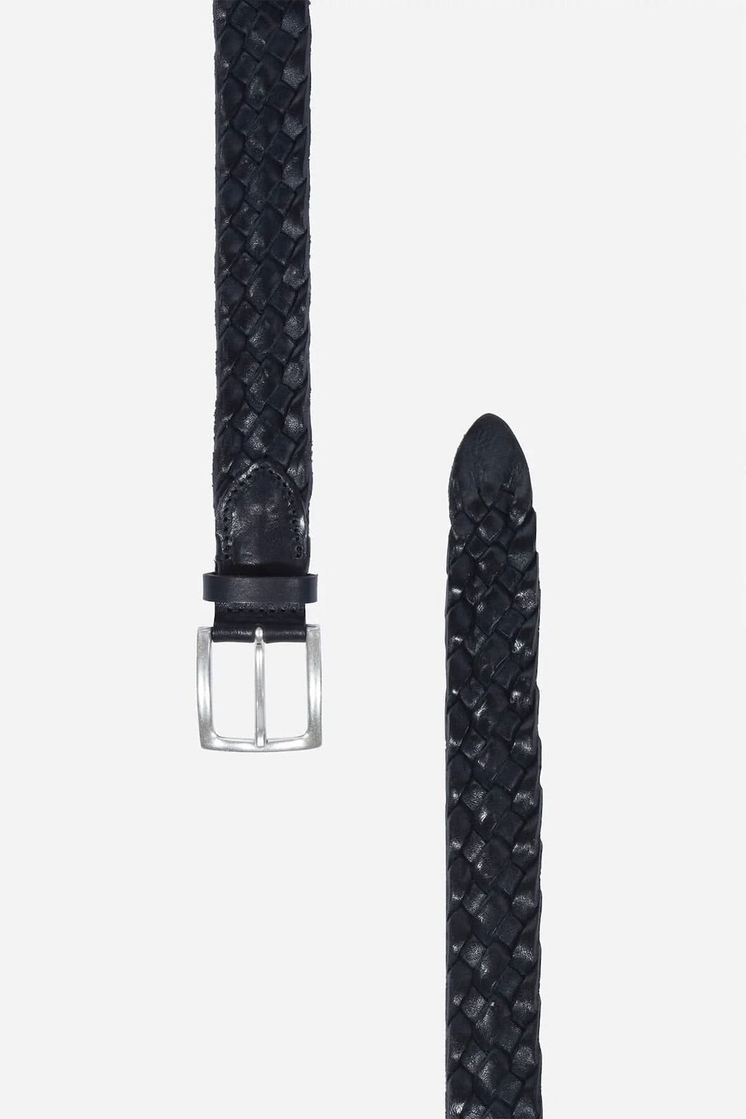 Ceinture tressée en cuir noir avec boucle en nickel vieilli, style européen, fabriquée en Italie.