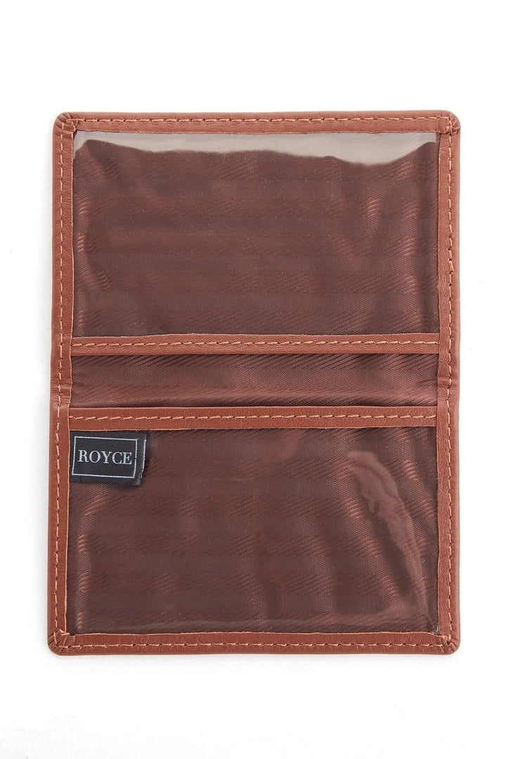 Étui compact en cuir avec deux fenêtres pour cartes d'identité et crédit, couleur marron, monogramme disponible.