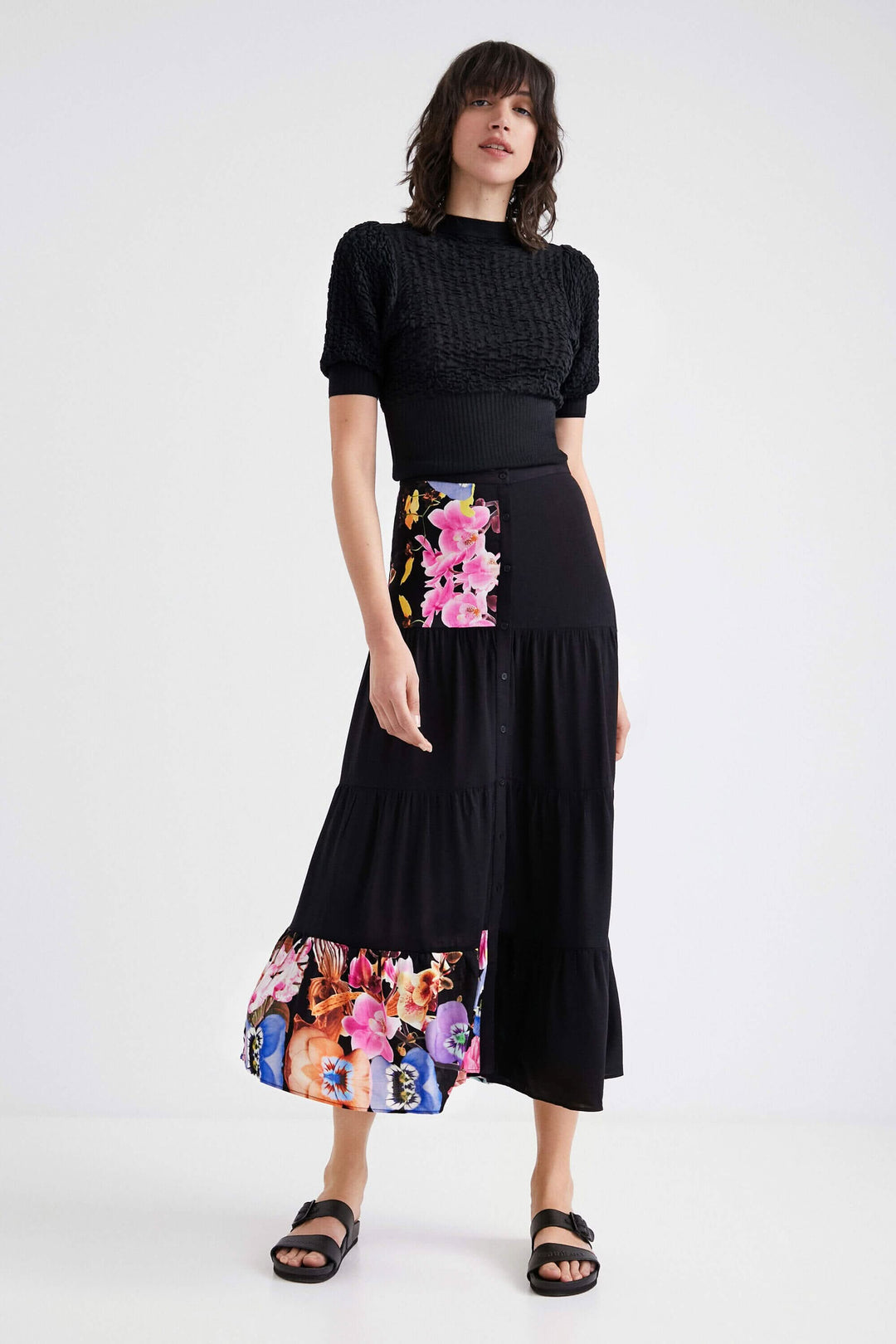 Jupe longue bohème à fleurs de Christian Lacroix, taille haute, en viscose éco-durable, look élégant et tendance.