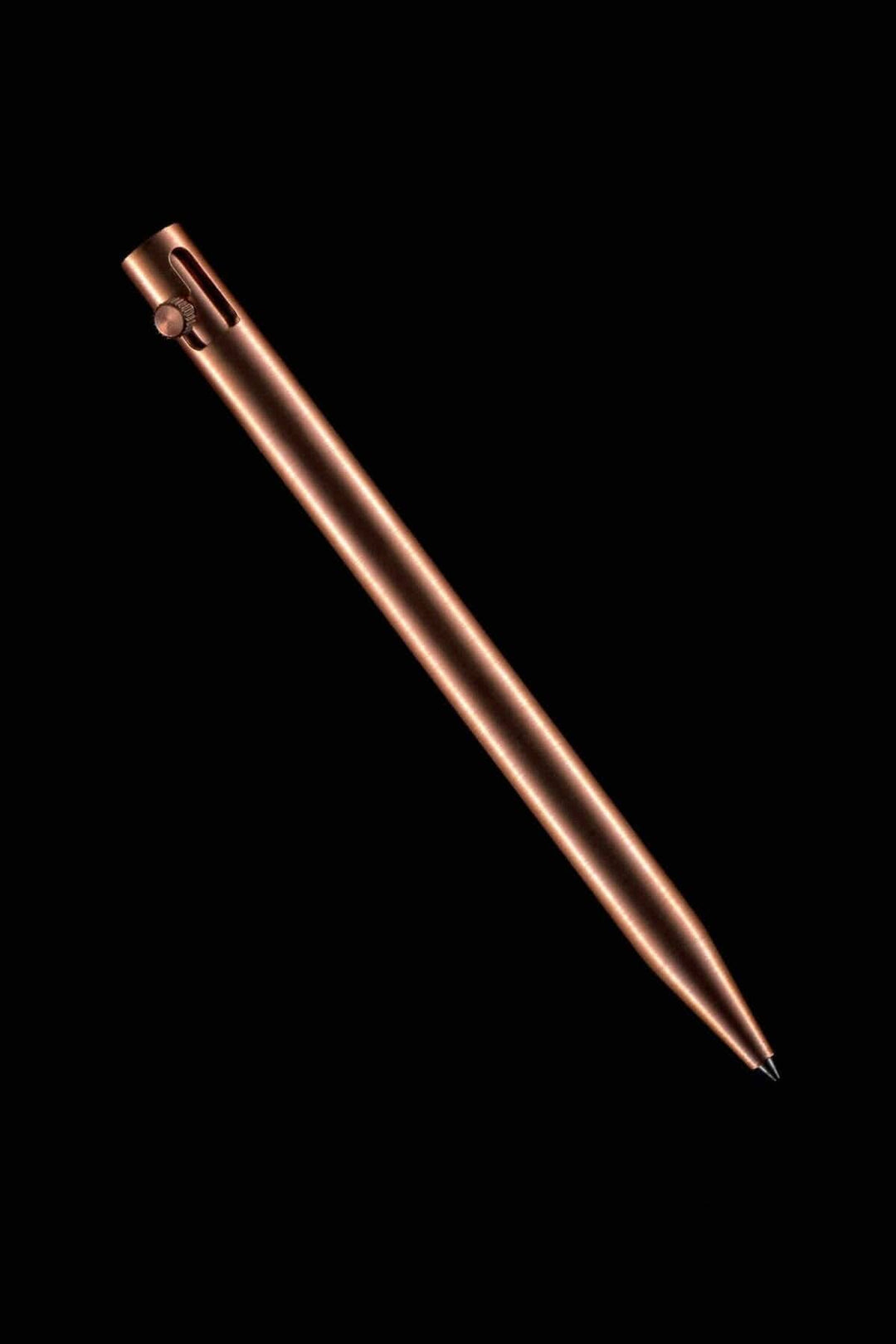 Stylo Modern Fuel en métal cuivré avec design épuré et mécanisme de réglage.