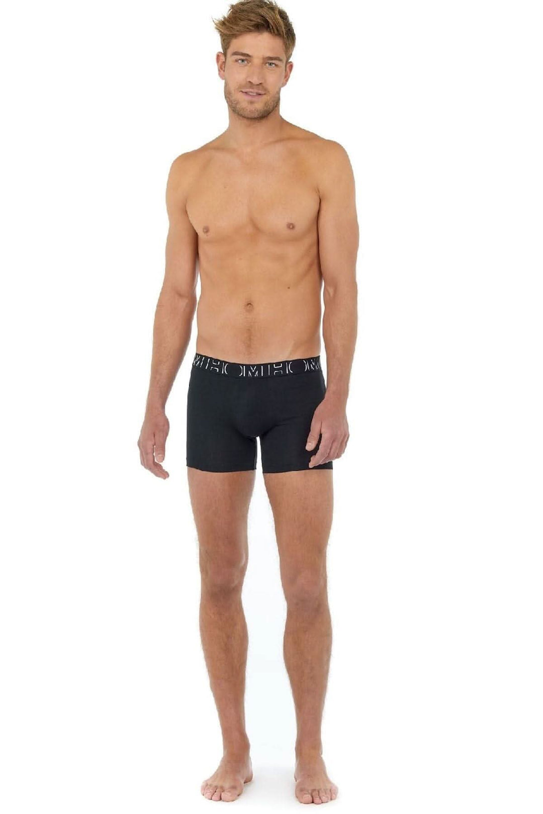 Homme en sous-vêtement noir, boxers RAYAN #2, confort en coton élasthanne, style chic et simple.