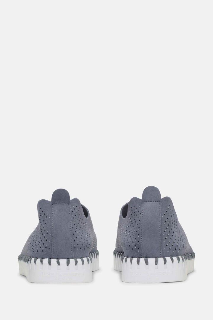 Mocassin Tulip147 vue arrière, chaussures légères en microfibre recyclée avec perforations et semelle blanche.