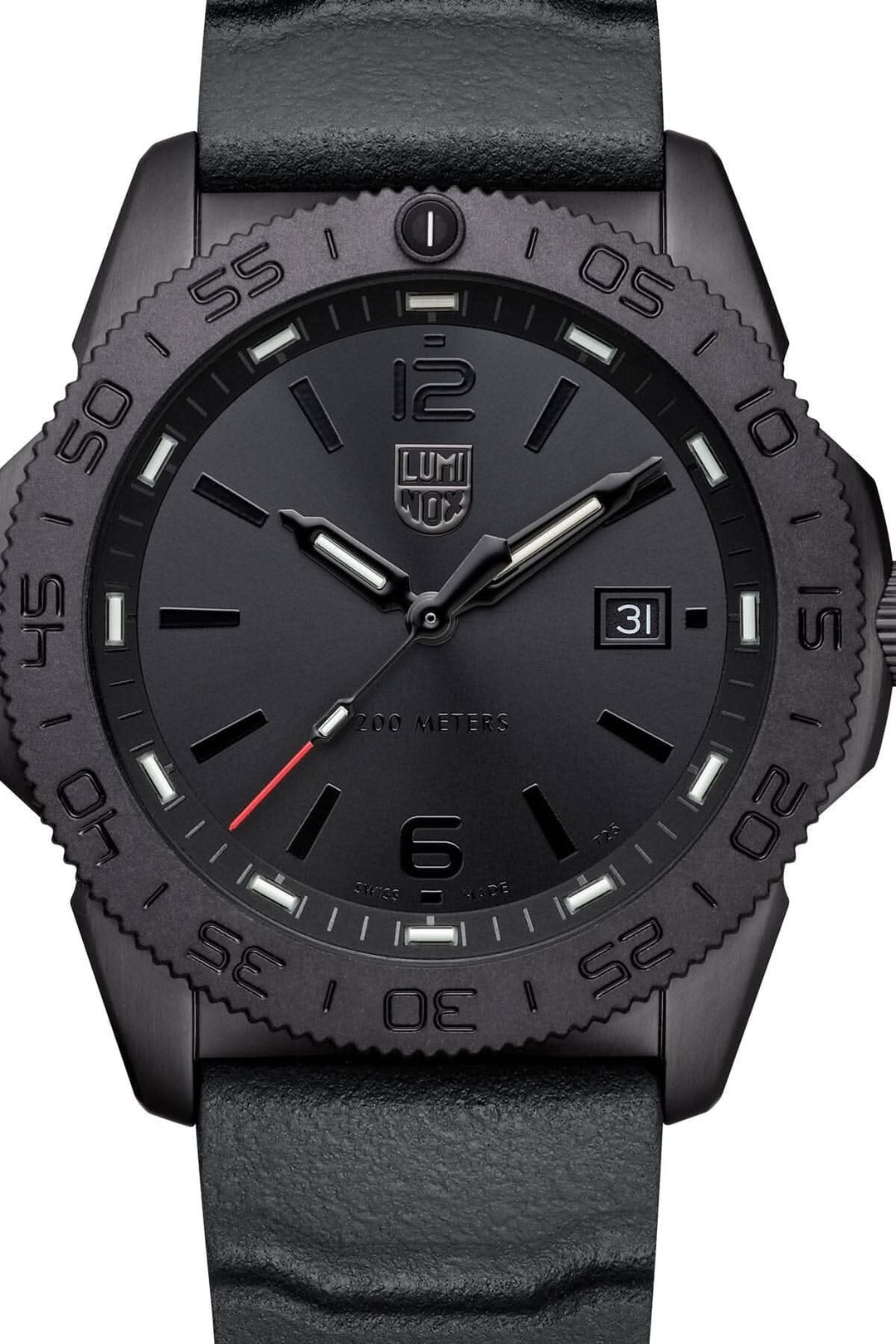 Montre Luminox Pacific Diver 3121.BO avec boîtier en acier noir et lunette en CARBONOX™, Swiss Made.