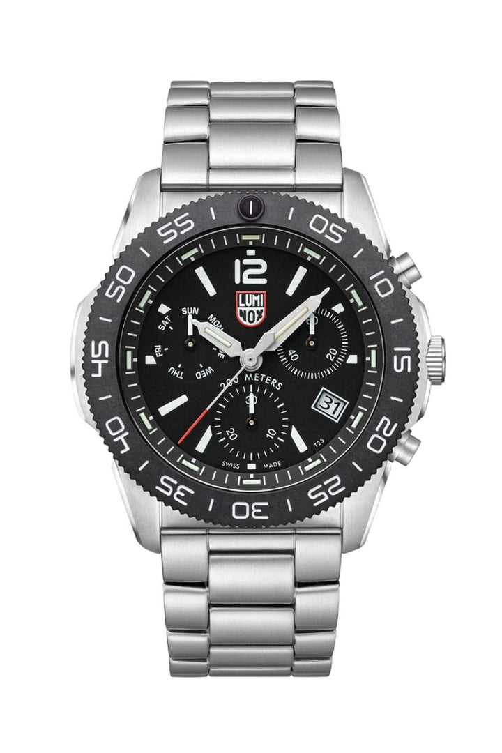 Montre Pacific Diver 3142 de Luminox avec boîtier en acier inoxydable et lunette en CARBONOX™.