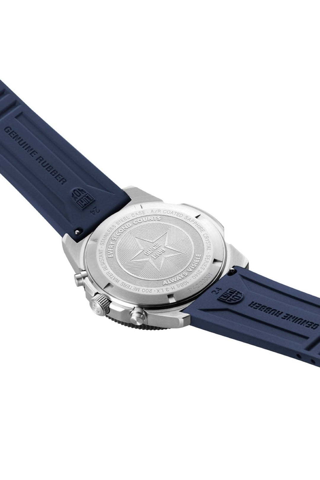 Montre Luminox Pacific Diver 3143 avec boîtier en acier inoxydable et bracelet en caoutchouc bleu.