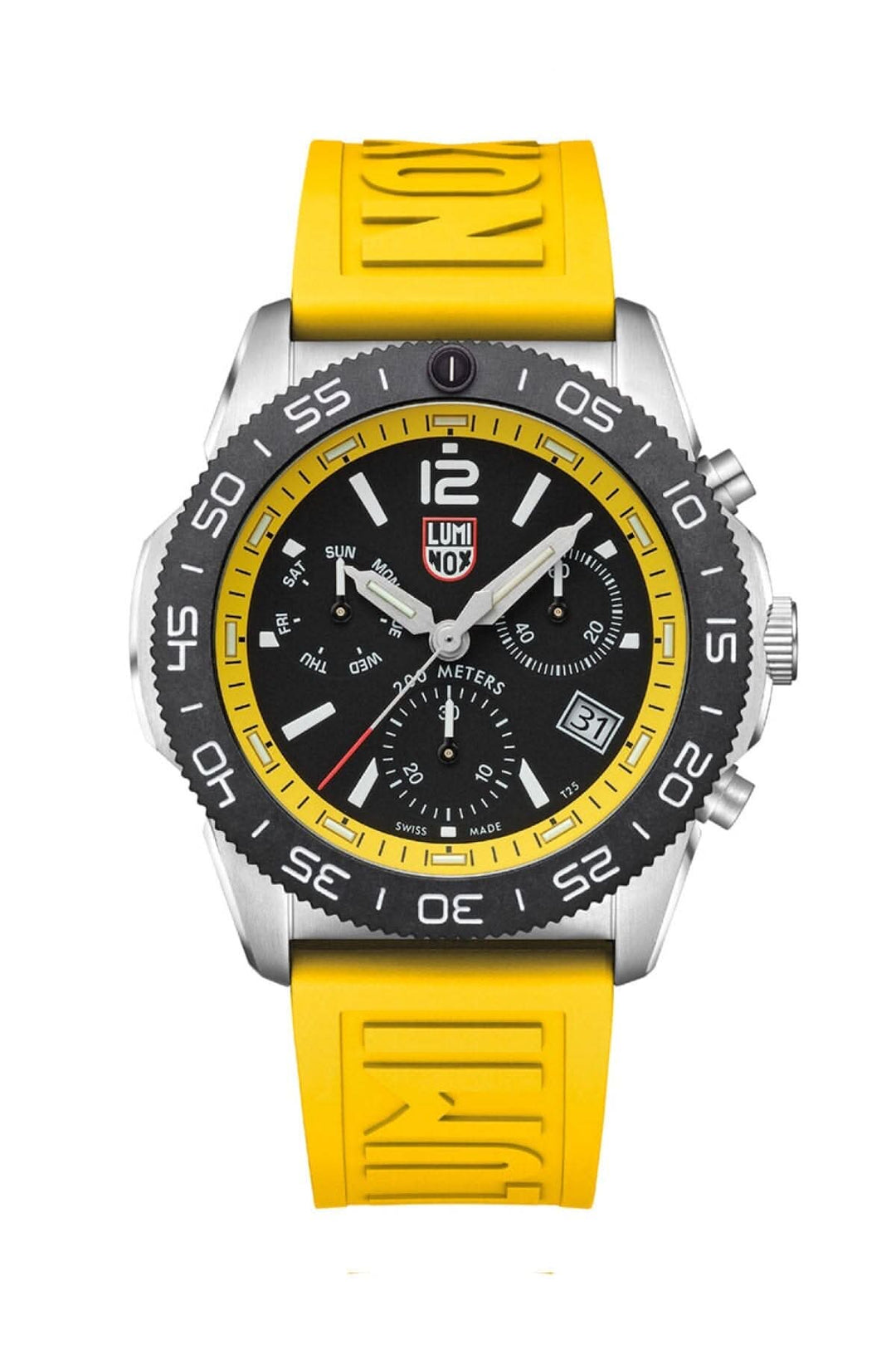 Montre Luminox Pacific Diver 3145 avec boîtier en inox et bracelet en caoutchouc jaune, design sportif et élégant.