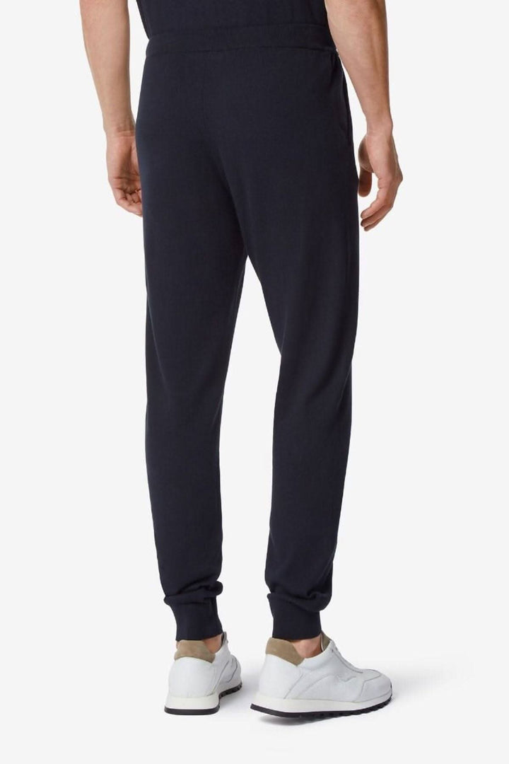 Pantalon d'intérieur en coton et cachemire, vue arrière, coupe classique, élastique à la cheville, collection Corneliani.