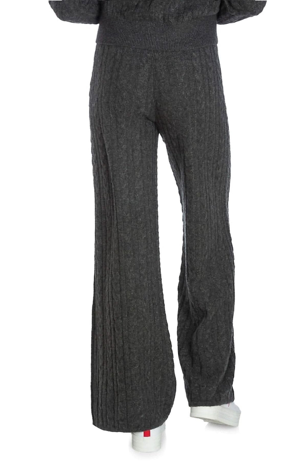 Pantalon Tamara large en câble, violet foncé, avec jambe large et taille élastique, en tricot torsadé.