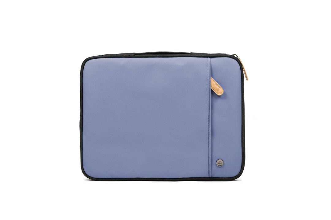 Pochette pour ordinateur portable PKG Stuff en bleu, adaptée aux ordinateurs de 13" à 16", avec rangement pratique.