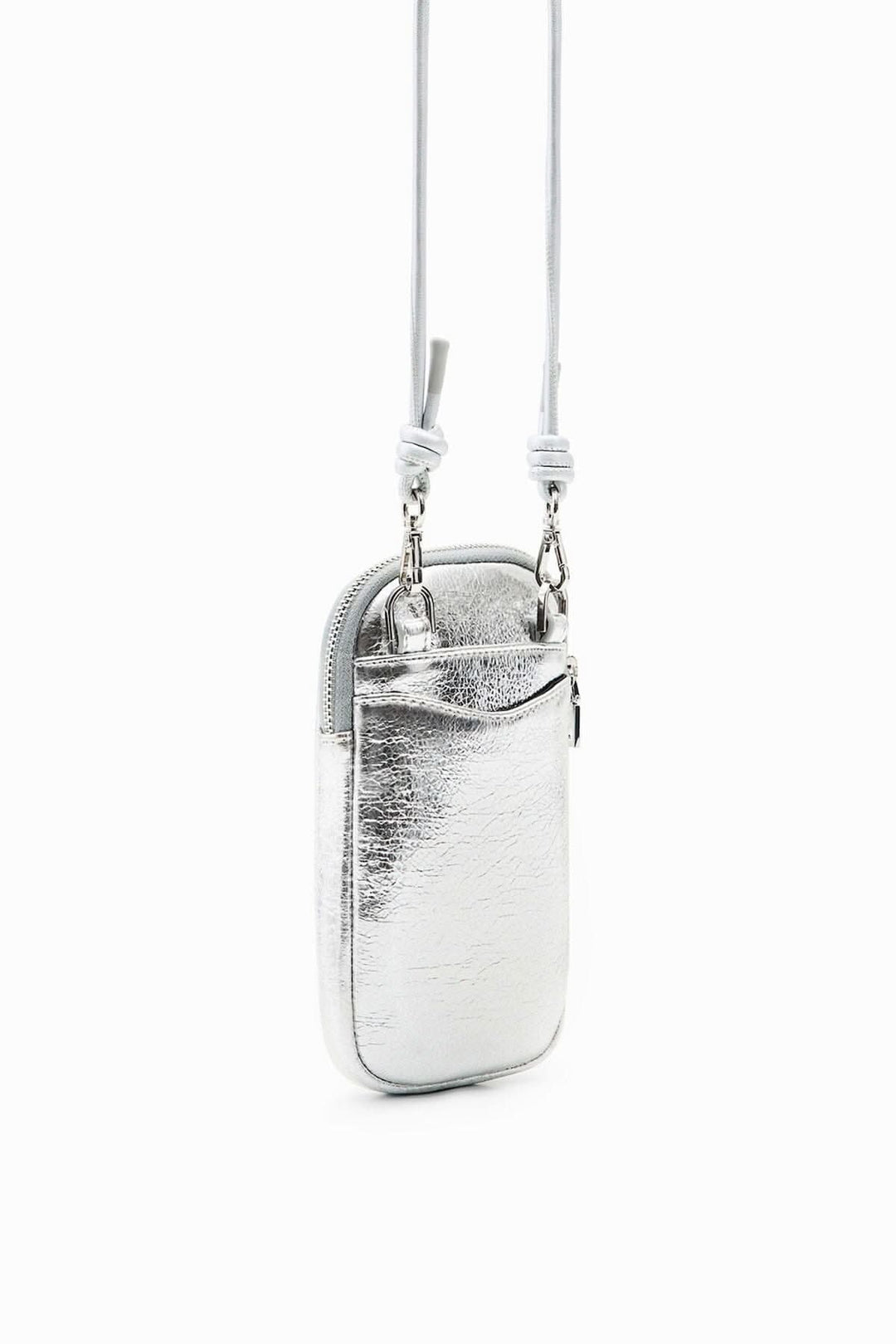 Porte-smartphone en tissu argenté avec fermeture zippée et cordon, design élégant et moderne.
