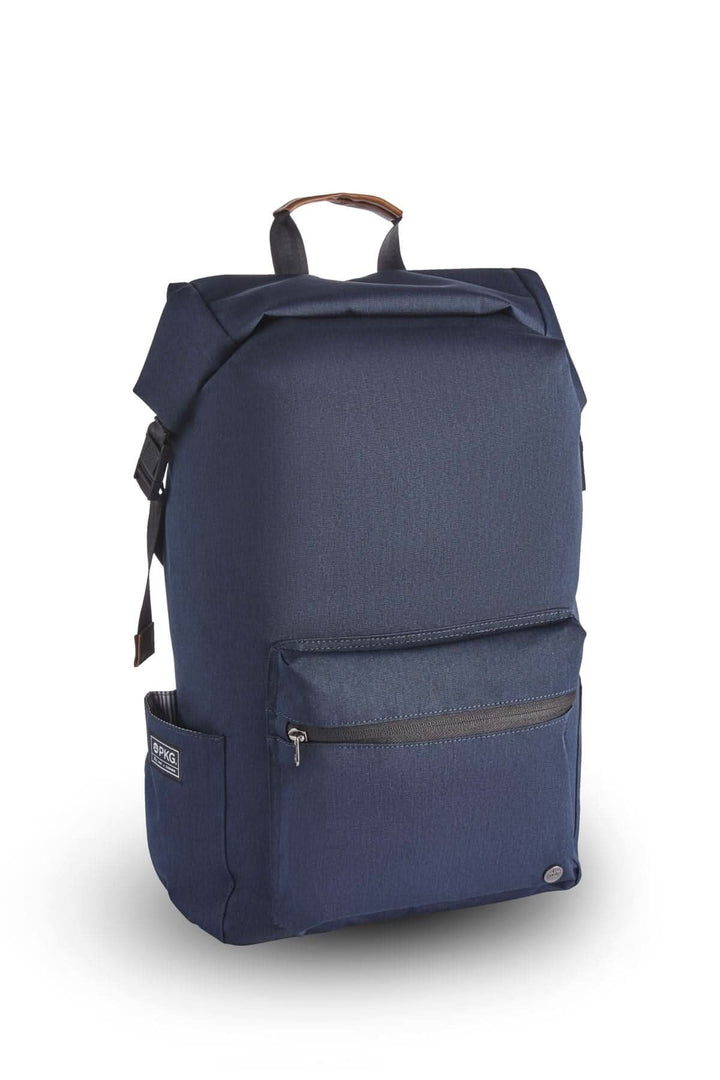 Sac à dos recyclé PKG Dawson 28L bleu marine avec compartiment pour ordinateur portable et fermeture à enroulement.