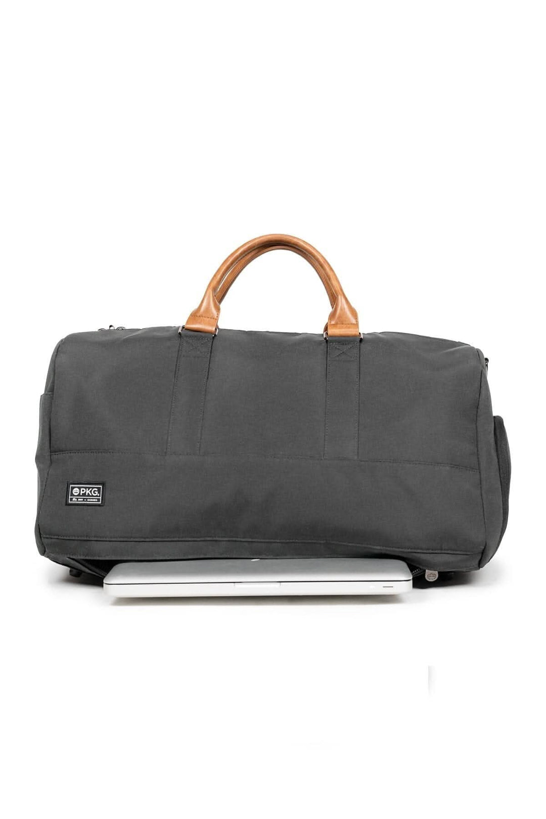 Sac de sport PKG Bishop 42L en polyester recyclé, avec poignées en cuir, idéal pour le sport et les voyages.