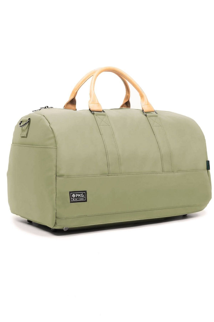 Sac de sport recyclé PKG Bishop 42L en vert, avec poignées en cuir et design résistant à l'eau.