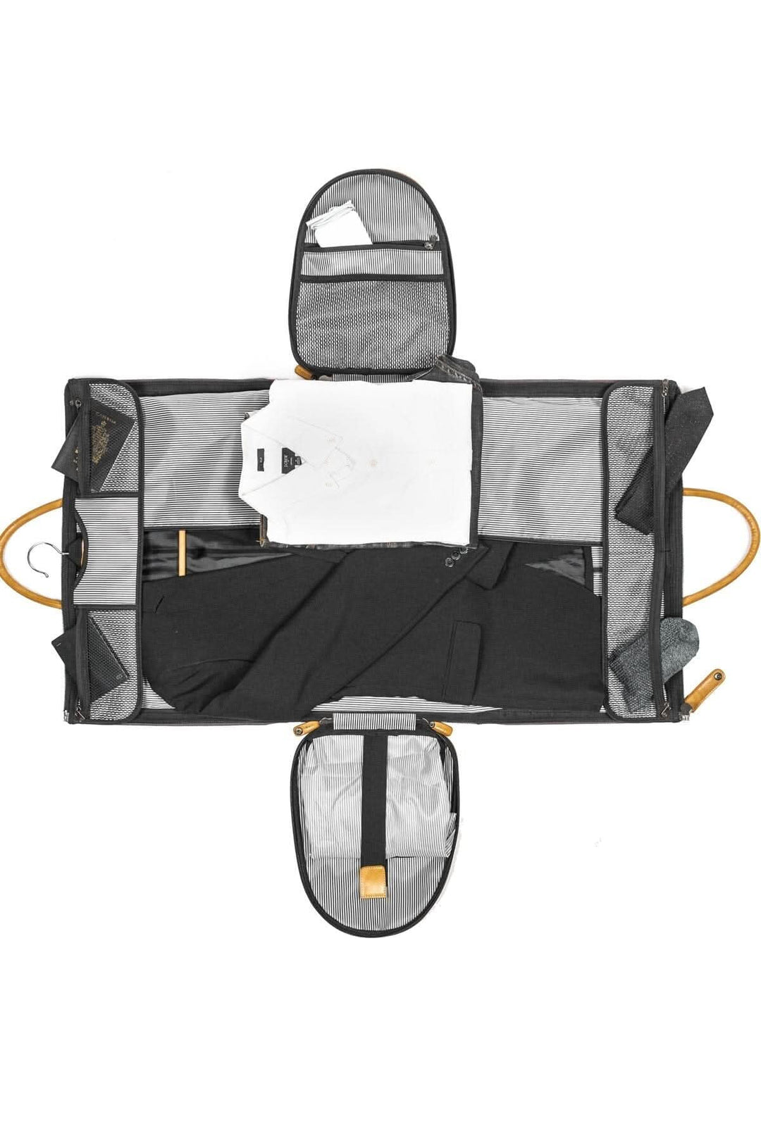 Sac de sport Rosedale 41L ouvert, montrant ses multiples compartiments et sa capacité de rangement optimale.