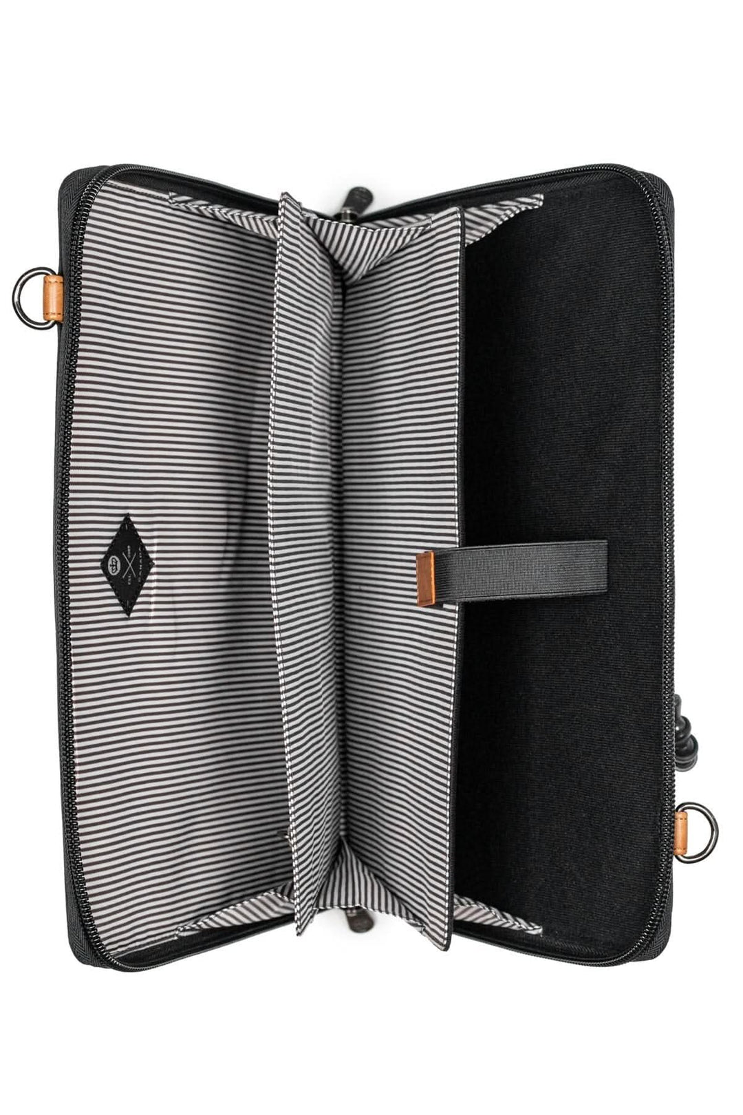 Intérieur du sac messager accordéon PKG Wellington 10L, avec séparateurs et design en rayures.