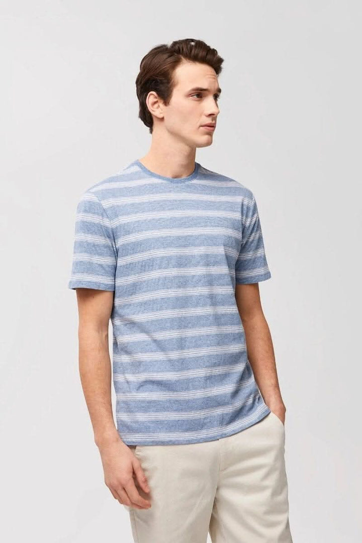 T-shirt Brendan rayé bleu et gris pour homme, col rond, confortable, parfait pour le printemps.