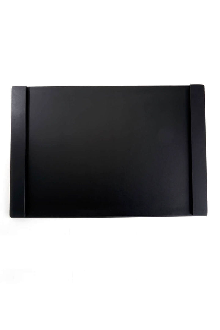 Tapis de travail en cuir noir, 27" x 18", élégant et fonctionnel pour bureau à domicile.